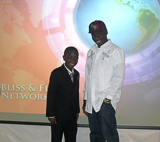 https://www.blissandfire.net/wp-content/uploads/2017/06/Sonsofgod-event-2010-a-15-540x480.jpg